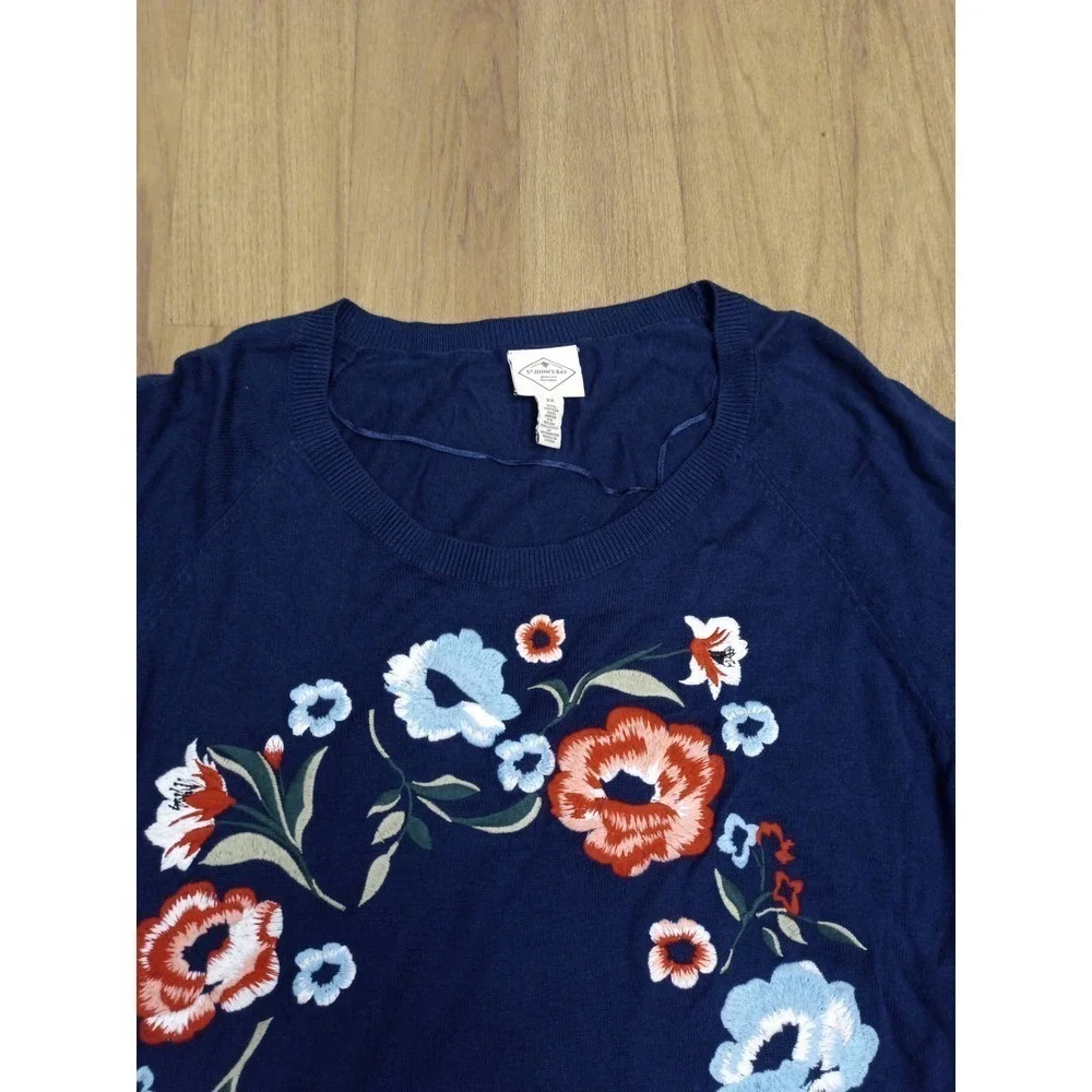 NWT St John's Bay Women 2X Floral Flower Embroidered Blue Sweater - Picture 3 of 6